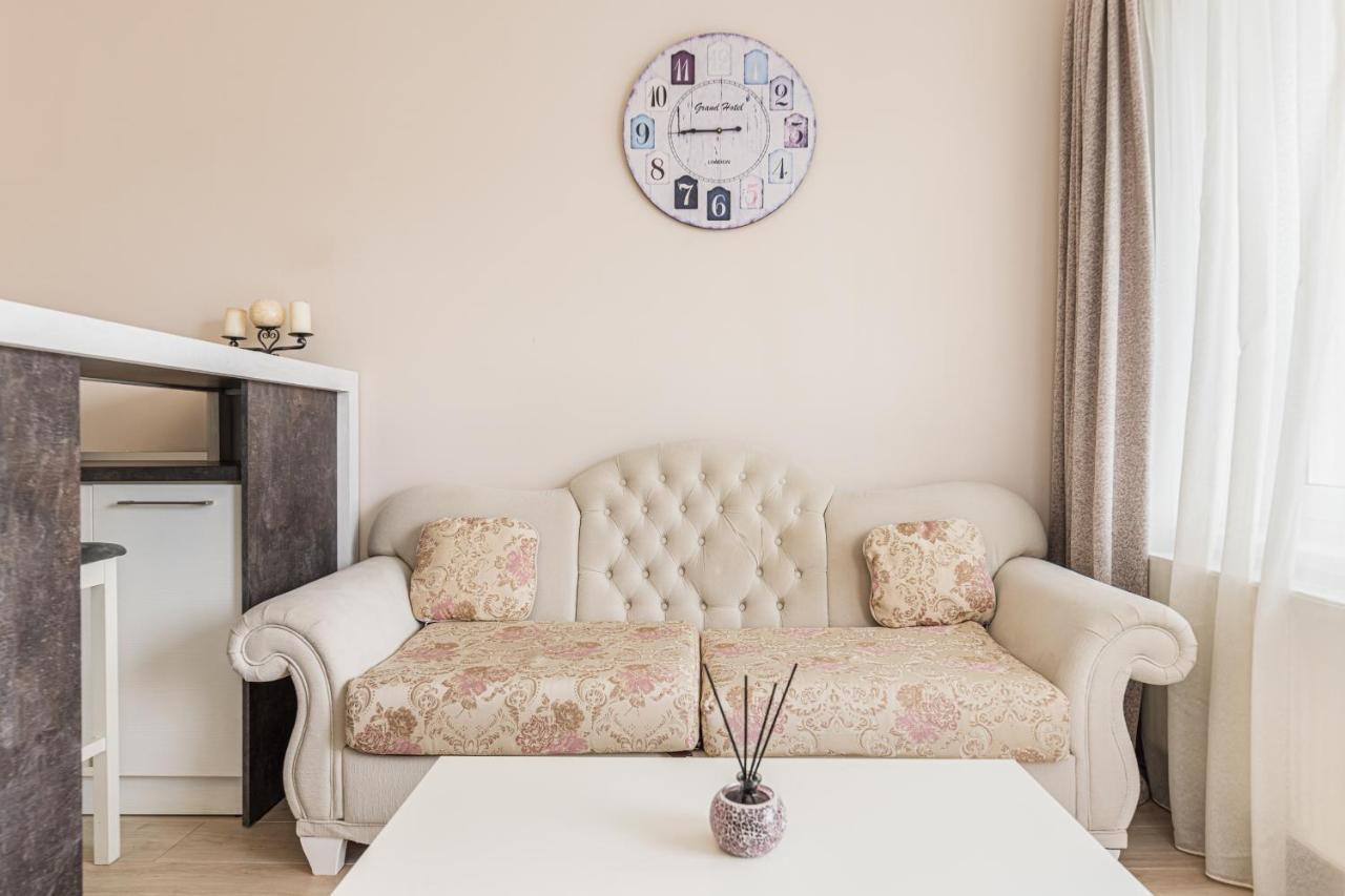 Ferienwohnung Apartament Belles Roses Brașov Exterior foto