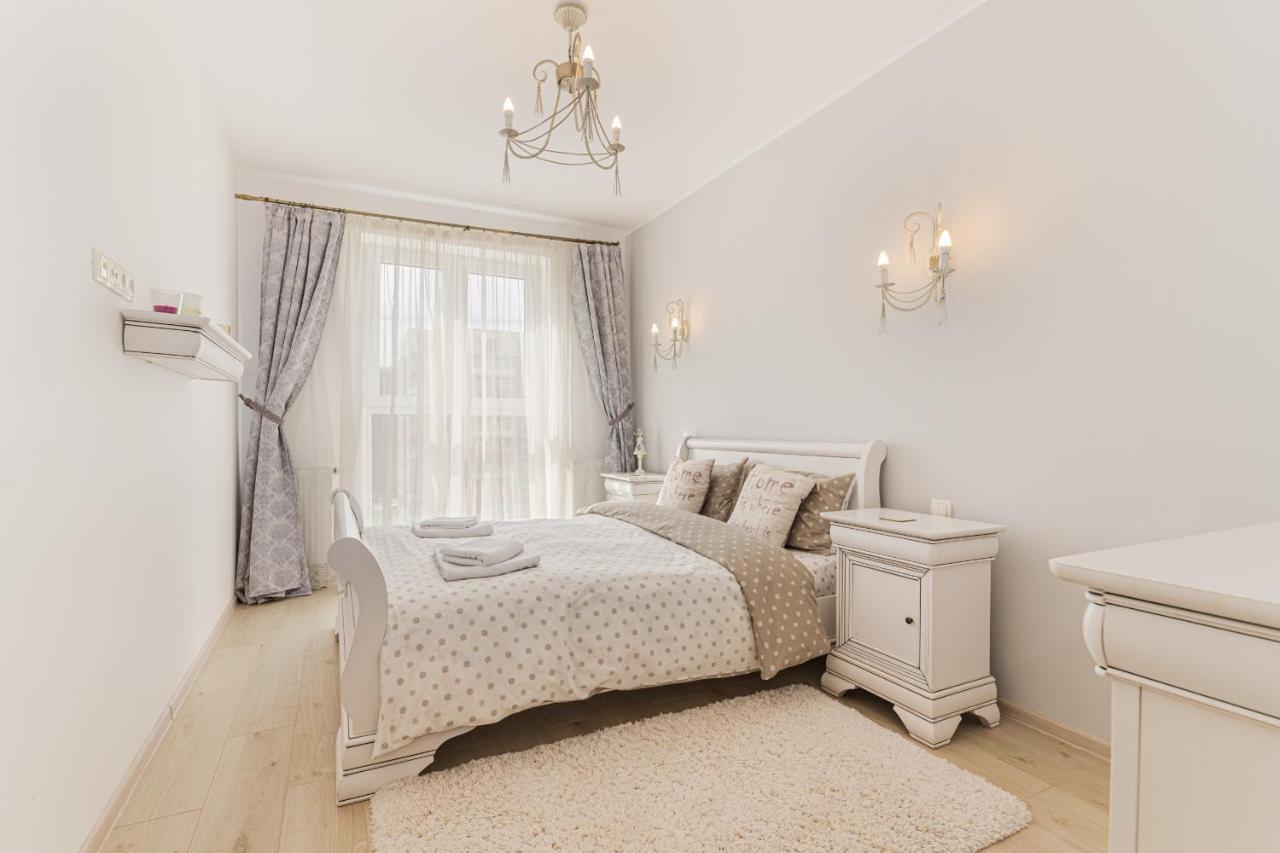 Ferienwohnung Apartament Belles Roses Brașov Exterior foto